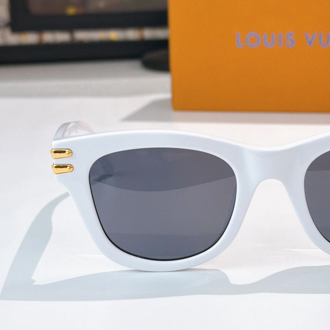 Louis Vuitton LOUIS VUITTO*