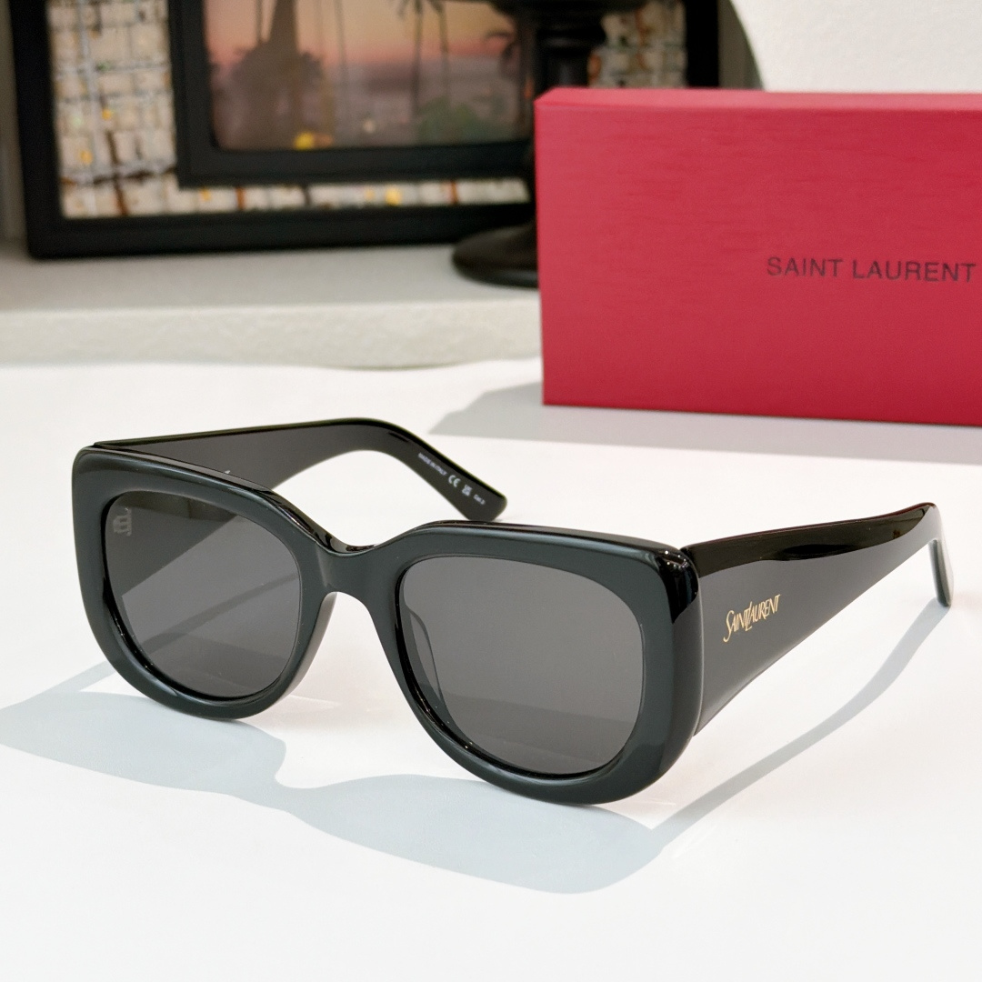 Saint Laurent SAINT LAUREN*