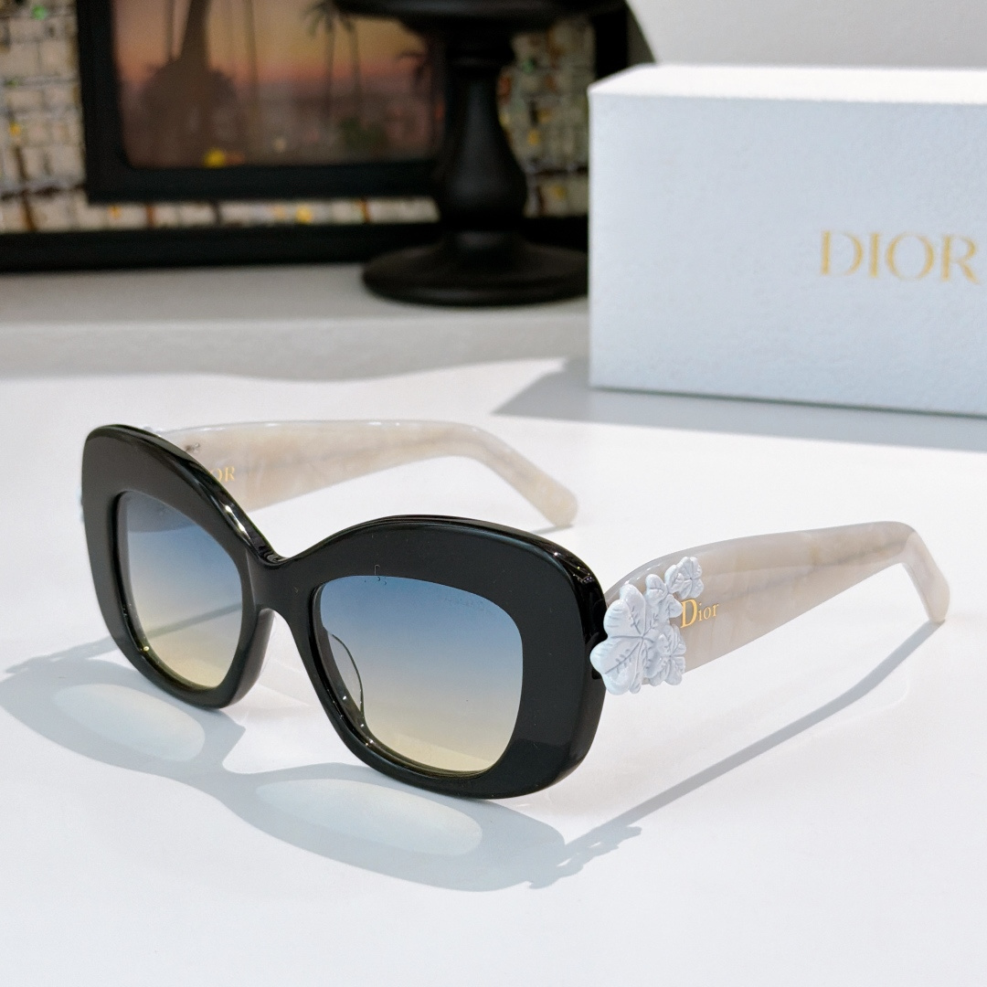 Dior DIO*