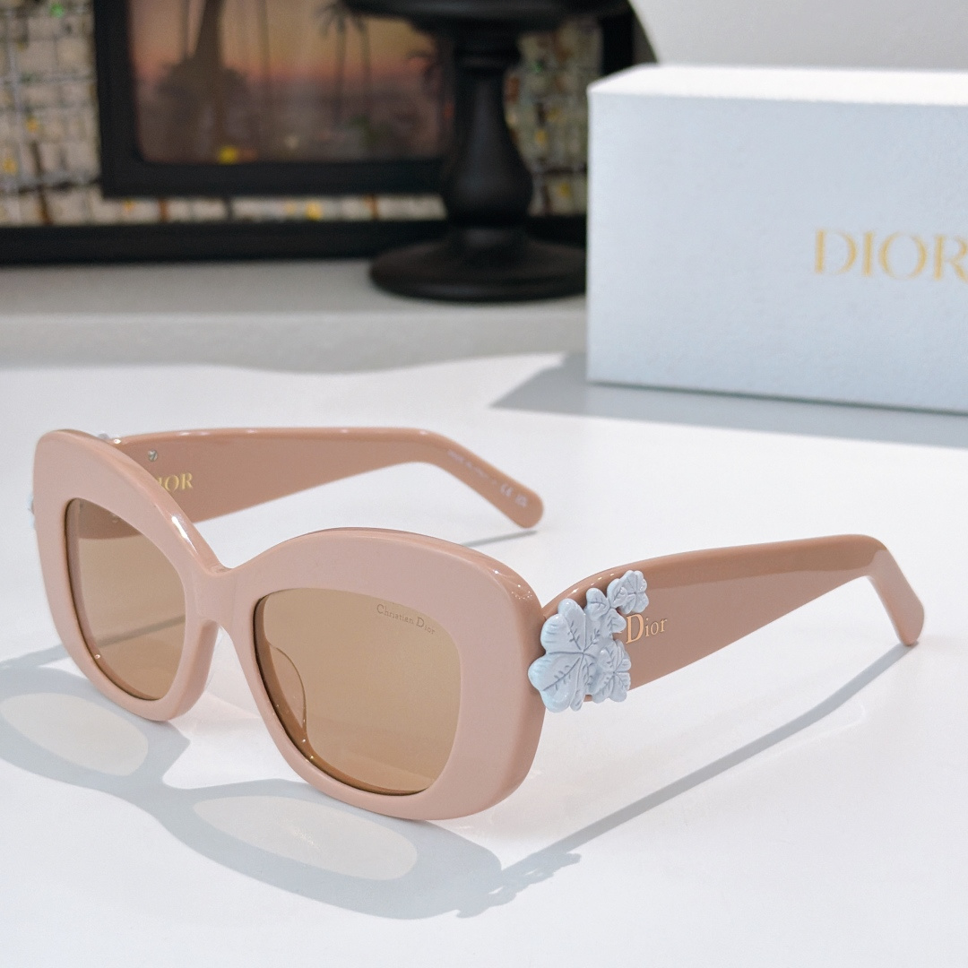 Dior DIO*
