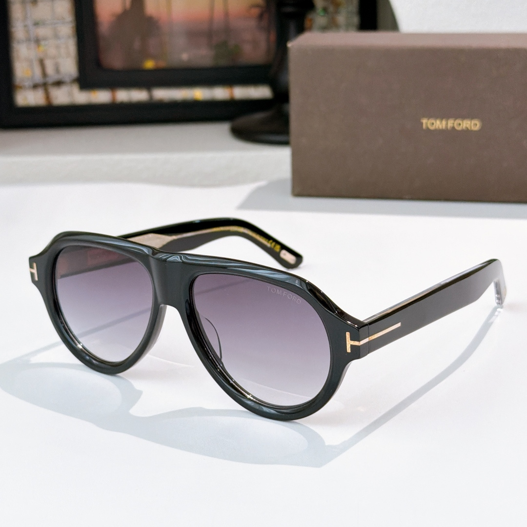 Tom Ford TOM FOR*