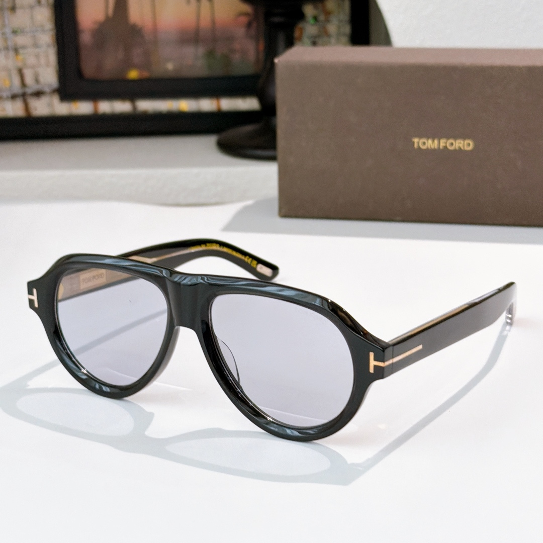 Tom Ford TOM FOR*
