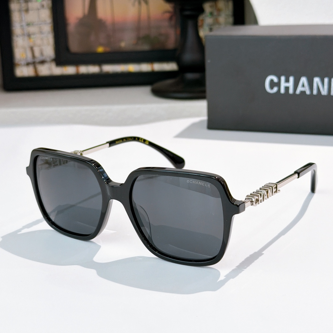 Chanel CHANEL