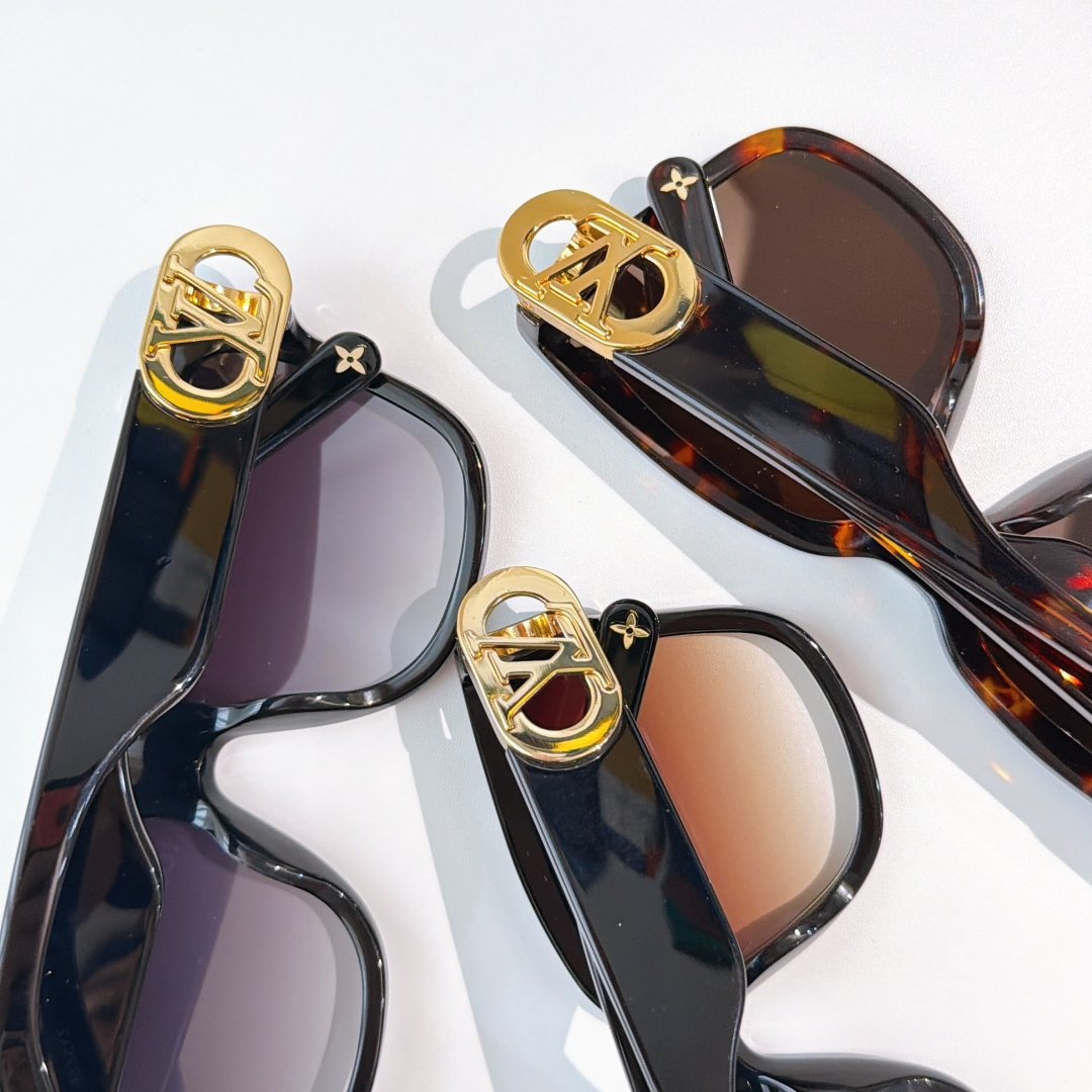 Louis Vuitton LOUIS VUITTO*