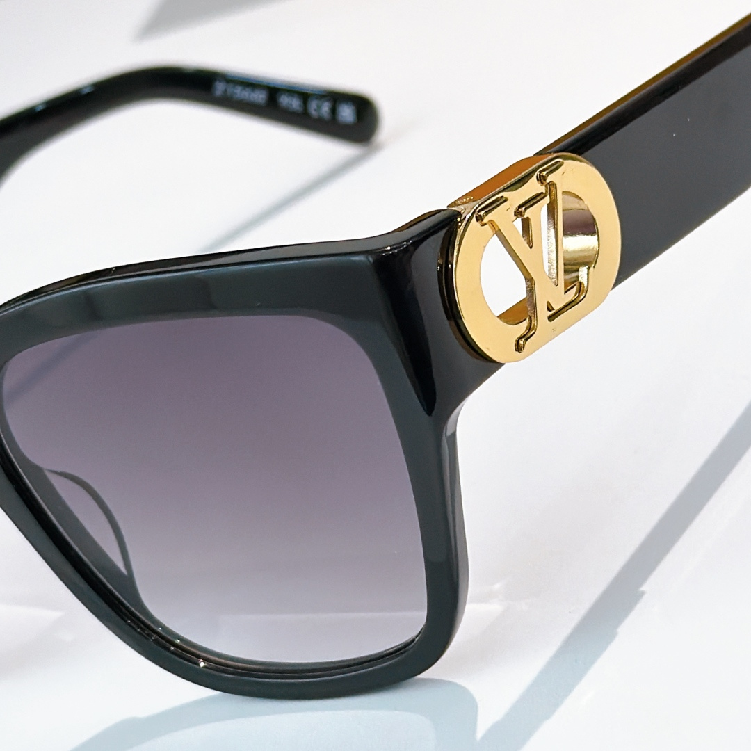 Louis Vuitton LOUIS VUITTO*