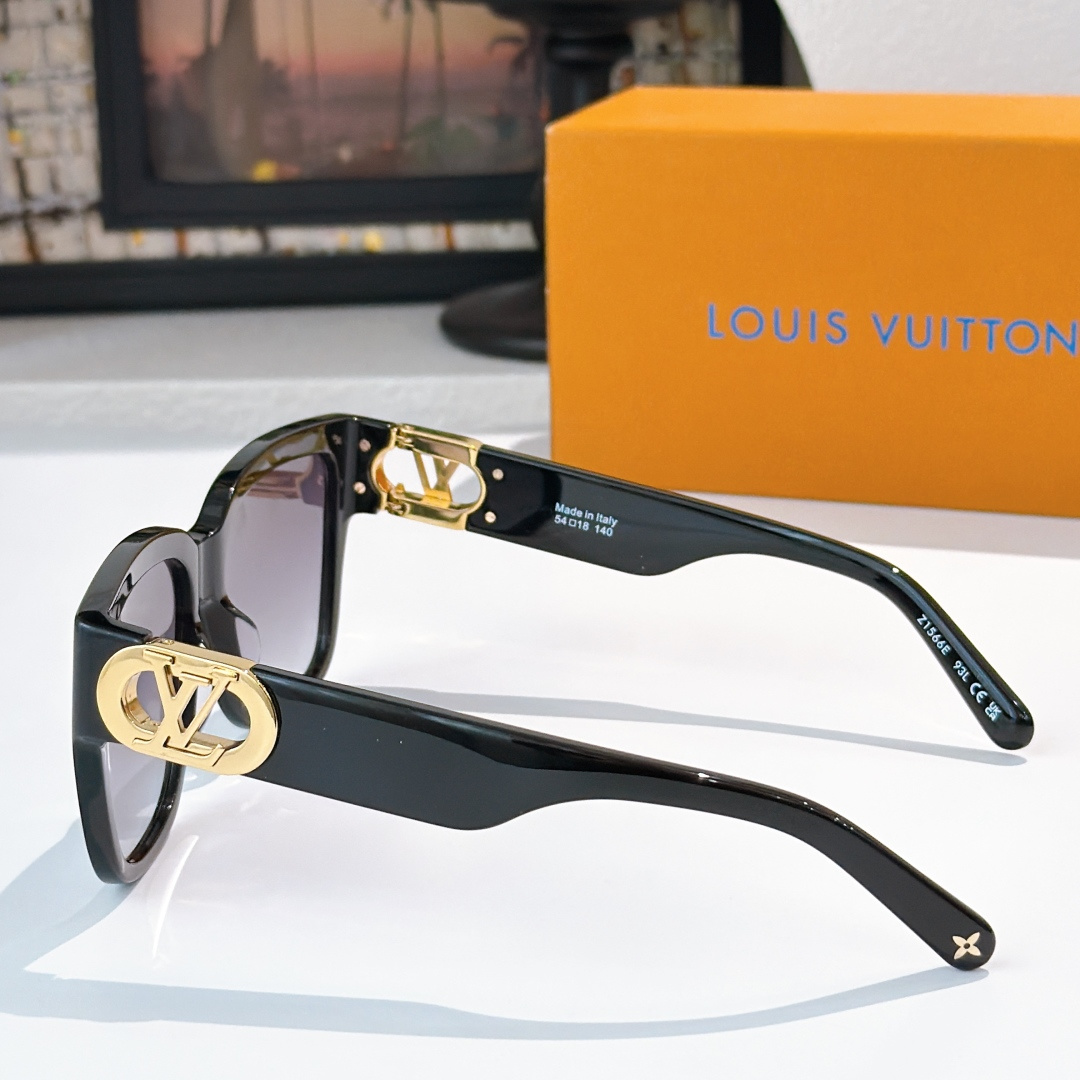 Louis Vuitton LOUIS VUITTO*