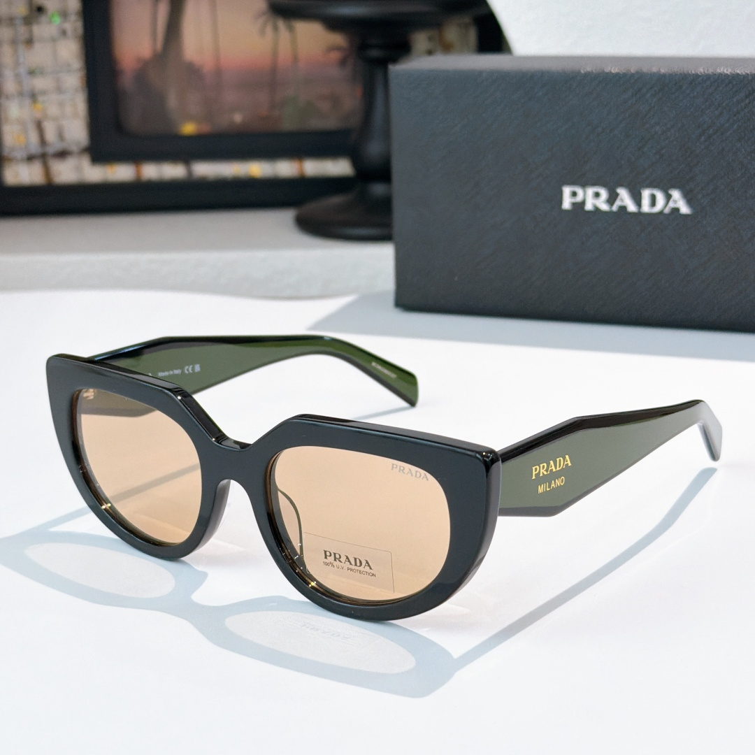 Prada PRAD*