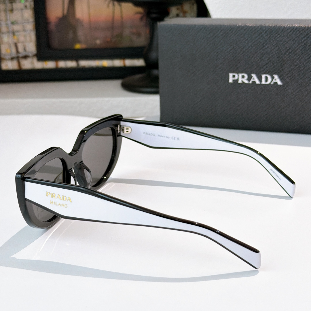 Prada PRAD*
