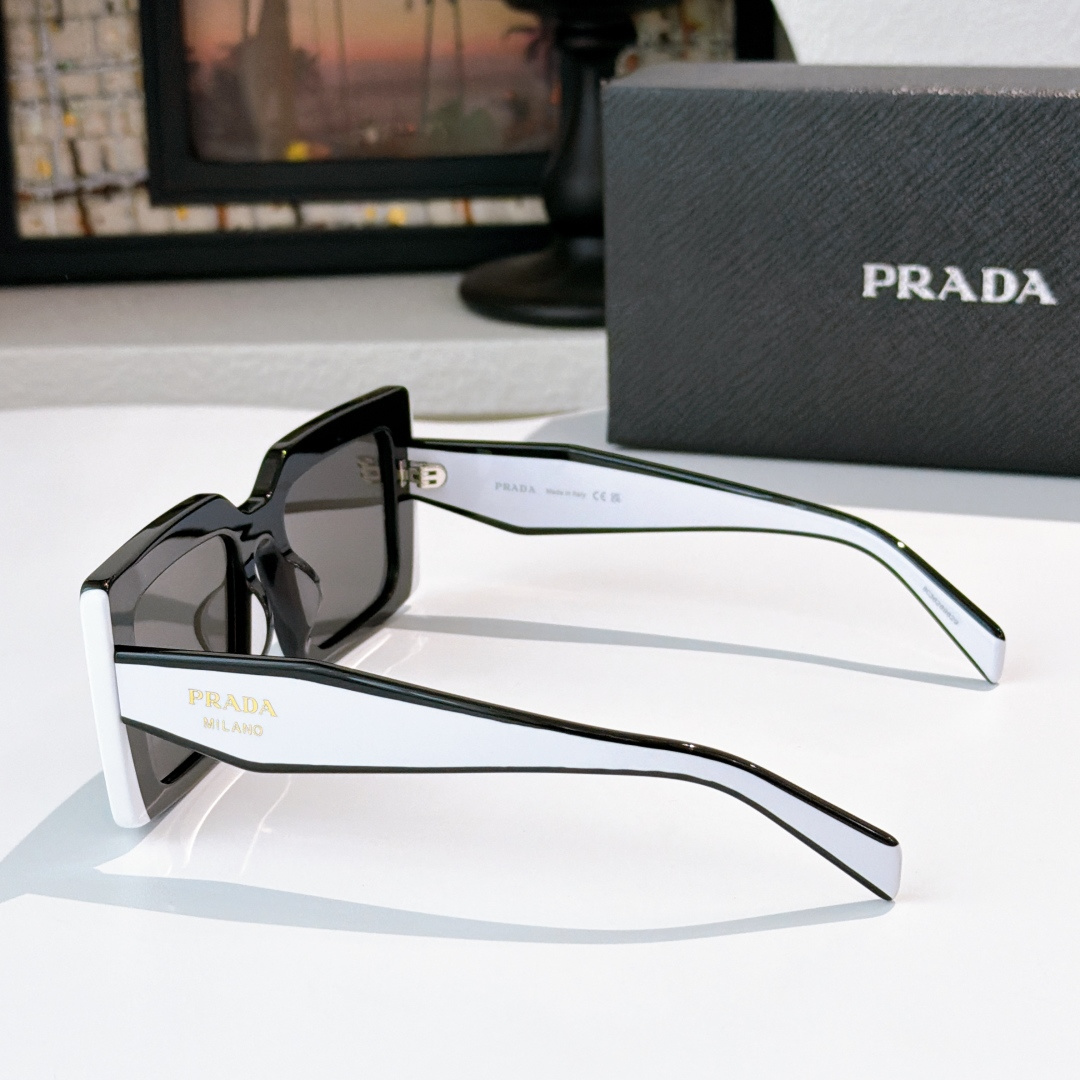 Prada PRAD*