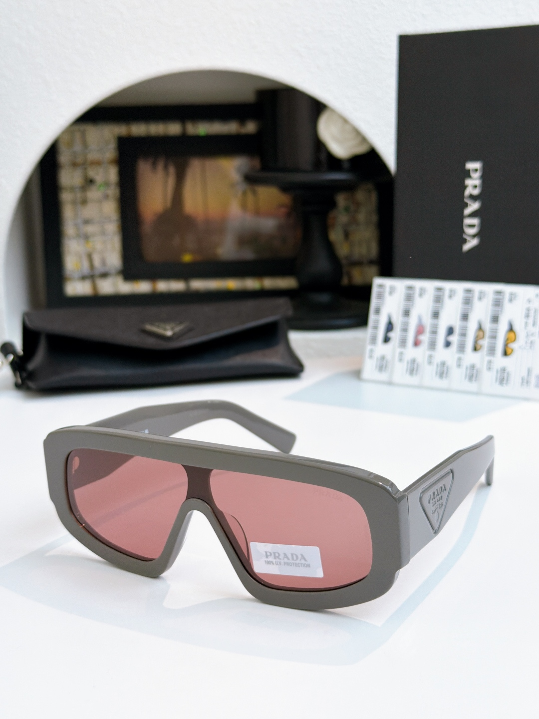 Prada PRAD*