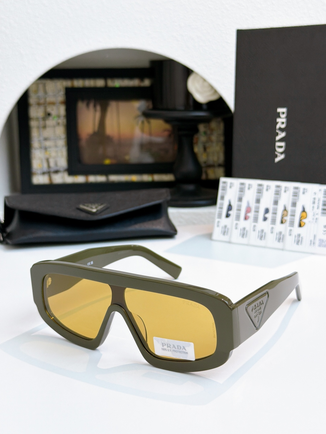 Prada PRAD*
