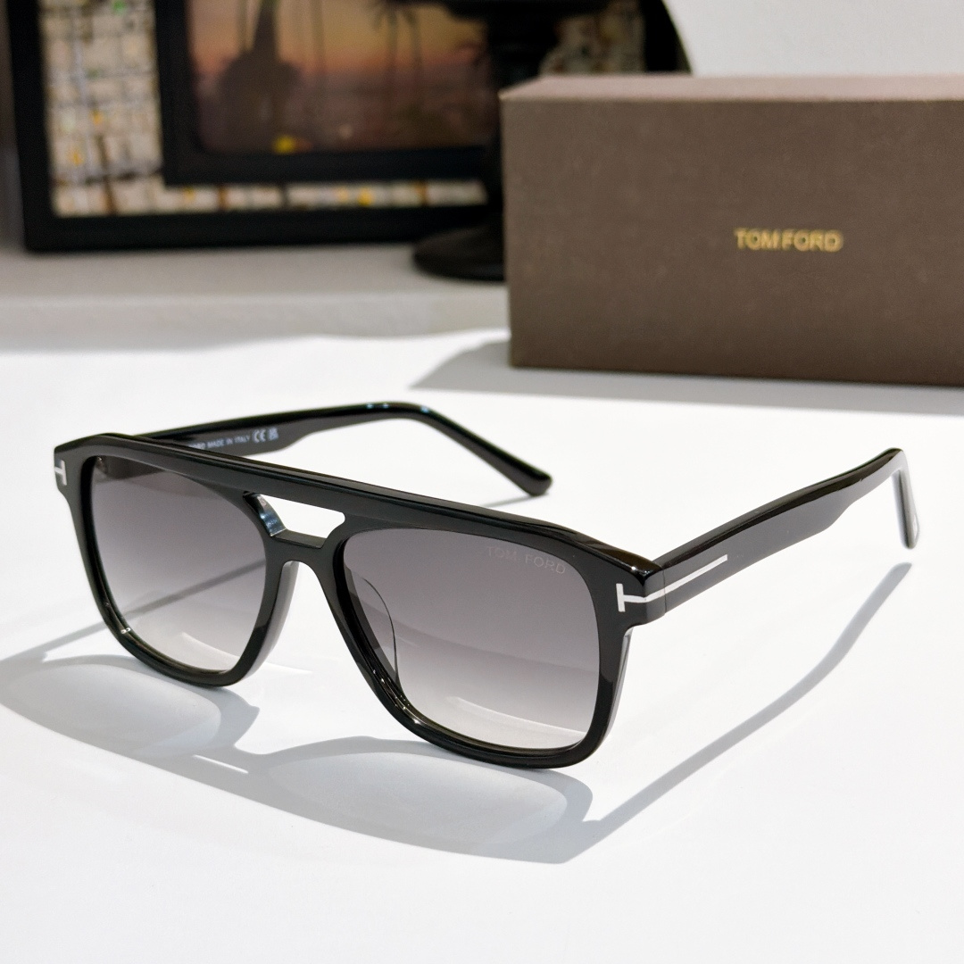 Tom Ford TOM FOR*