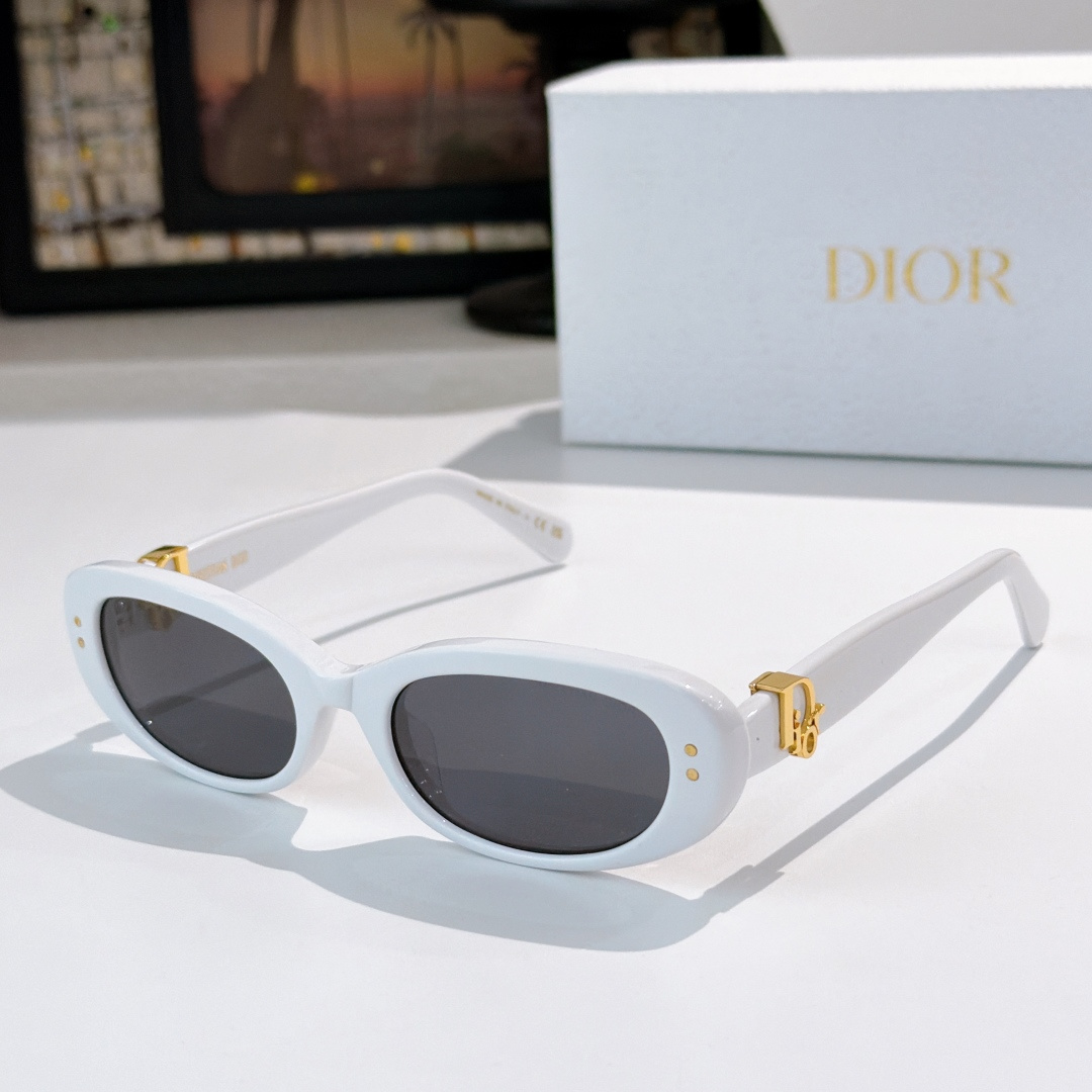 Dior DIO*