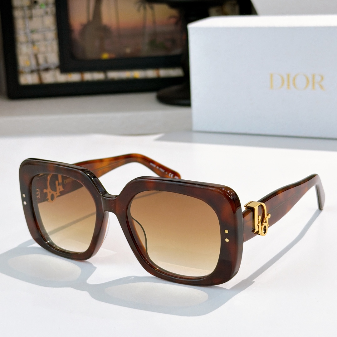 Dior DIO*