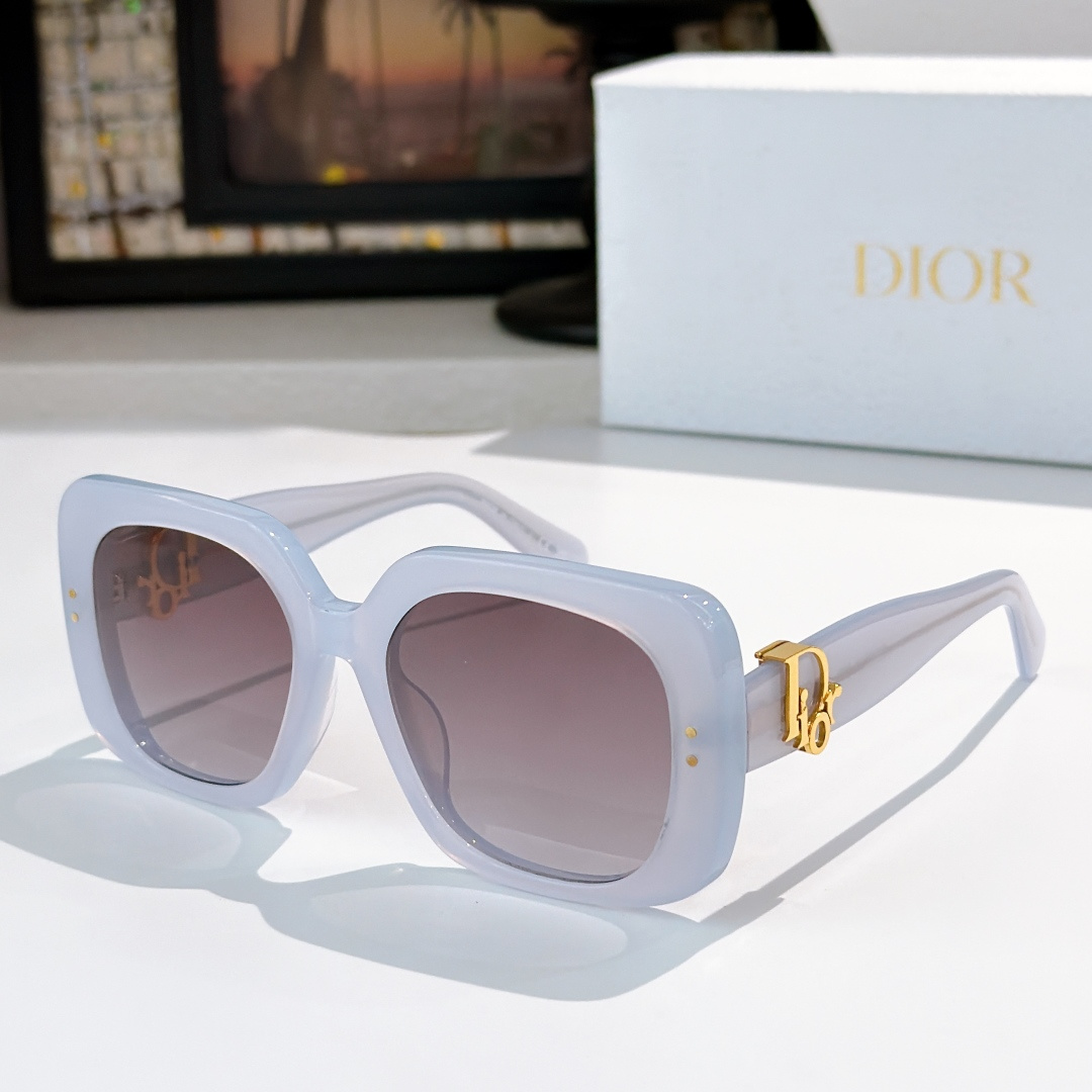 Dior DIO*