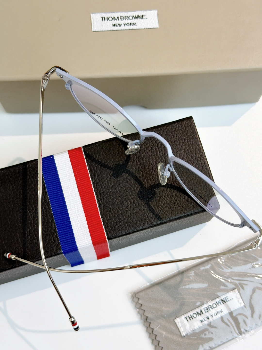 Thom Browne THOM BROWN*｜布朗尼
