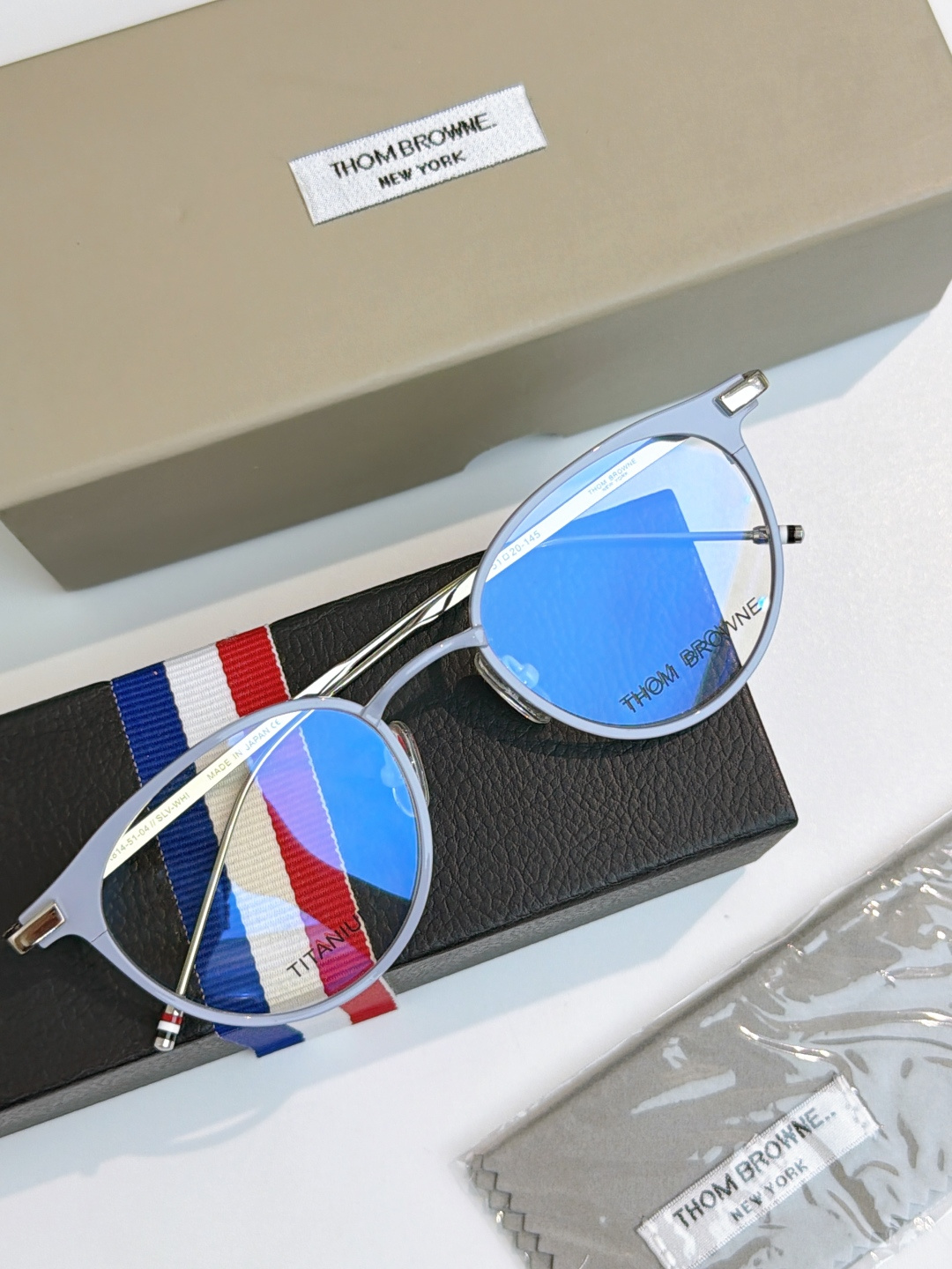 Thom Browne THOM BROWN*｜布朗尼