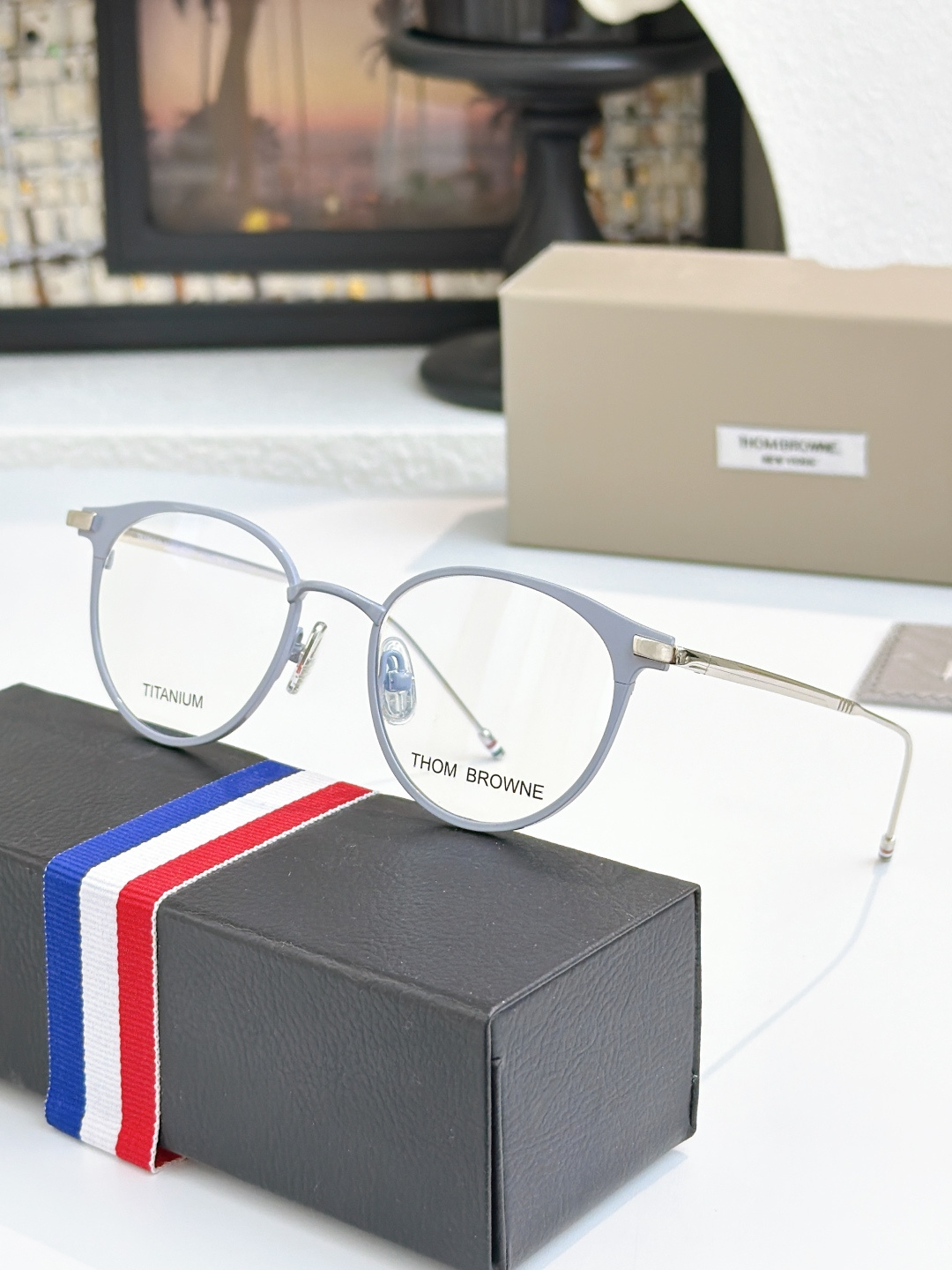 Thom Browne THOM BROWN*｜布朗尼