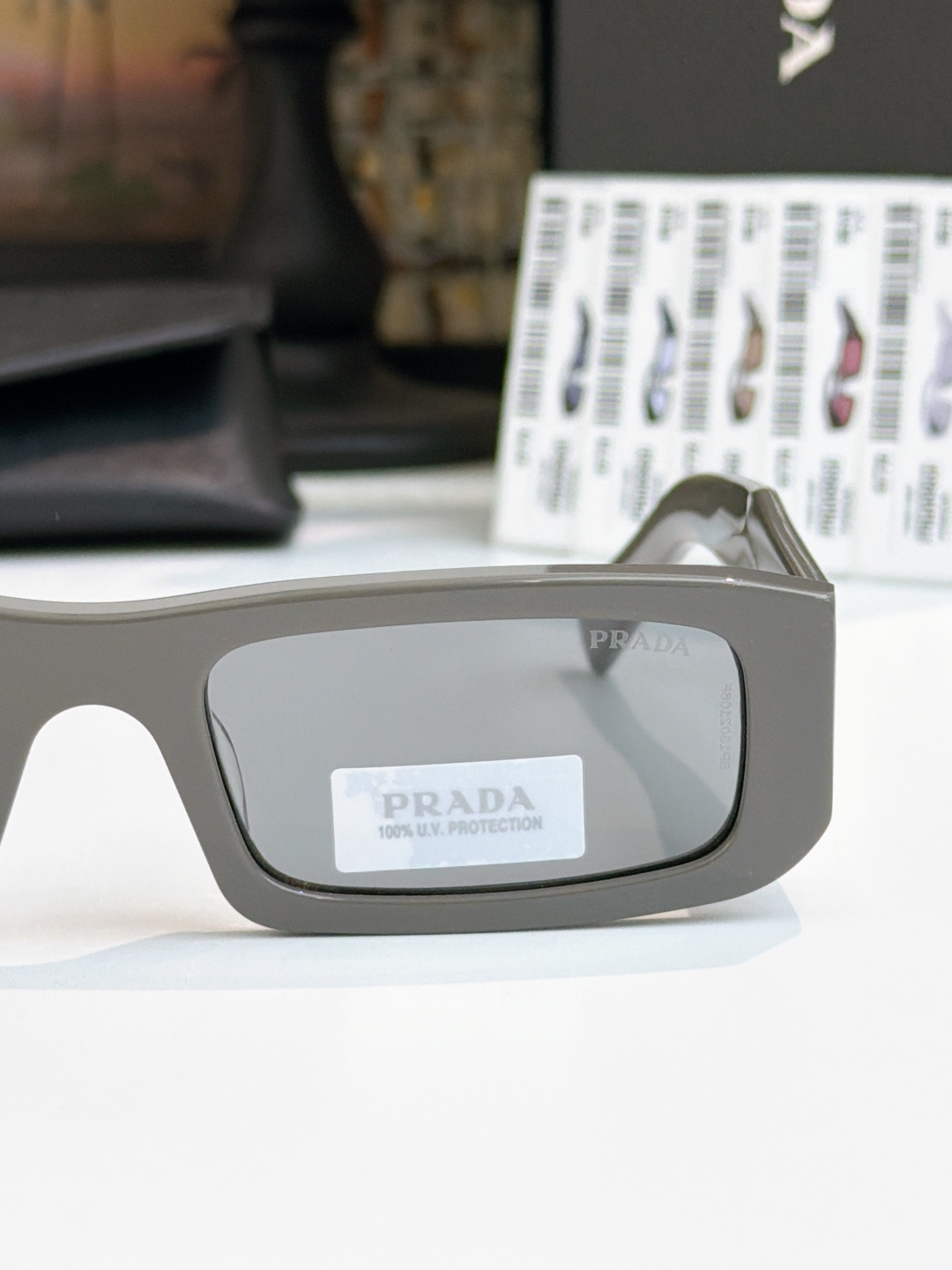 Prada PRAD*