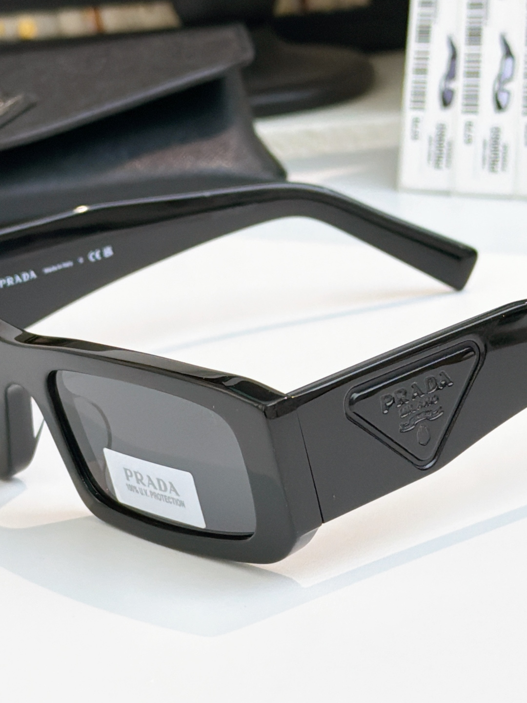 Prada PRAD*