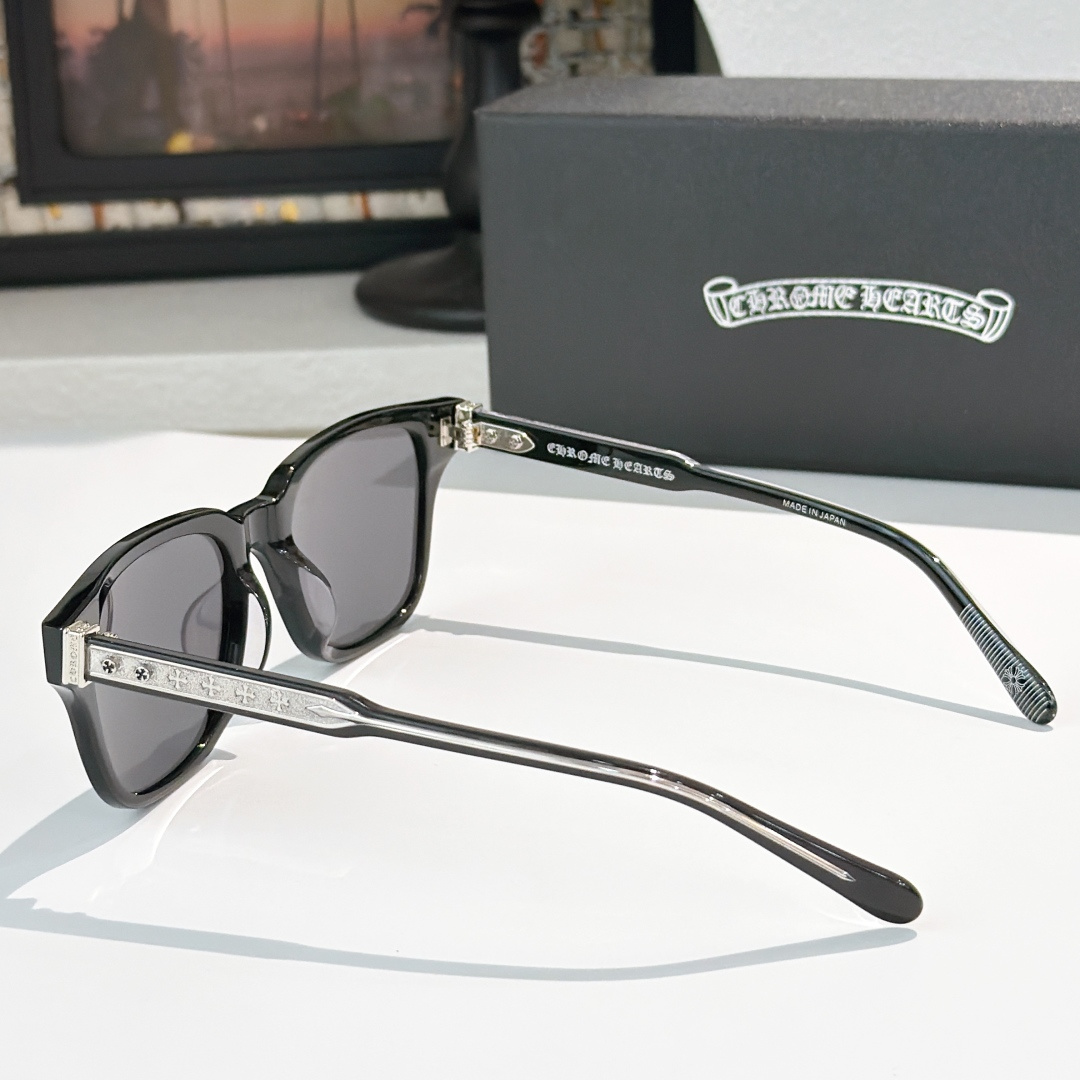 Chrome Hearts Chrome Heart*