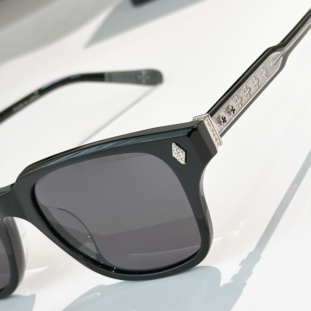 Chrome Hearts Chrome Heart*