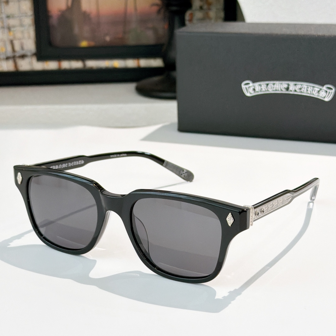 Chrome Hearts Chrome Heart*