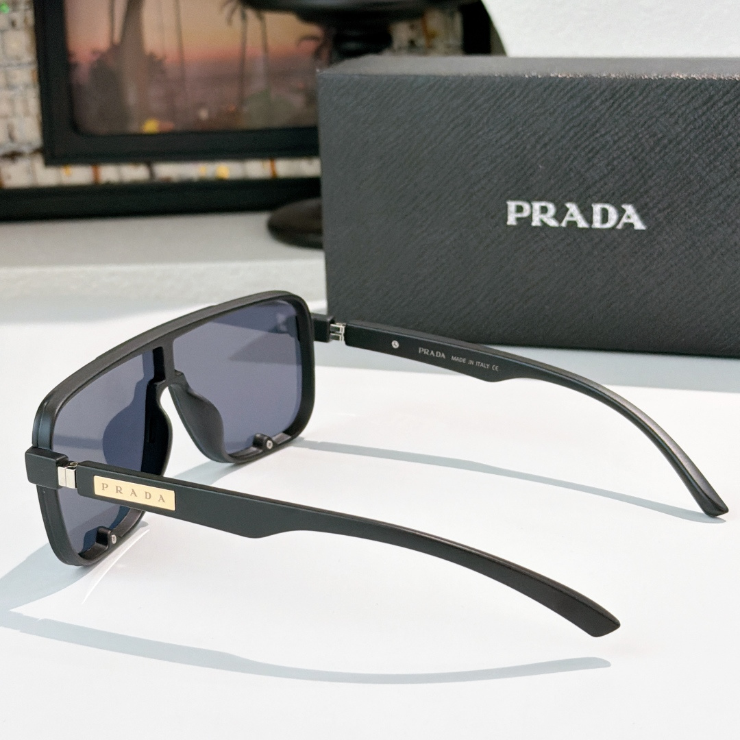 Prada PRAD*