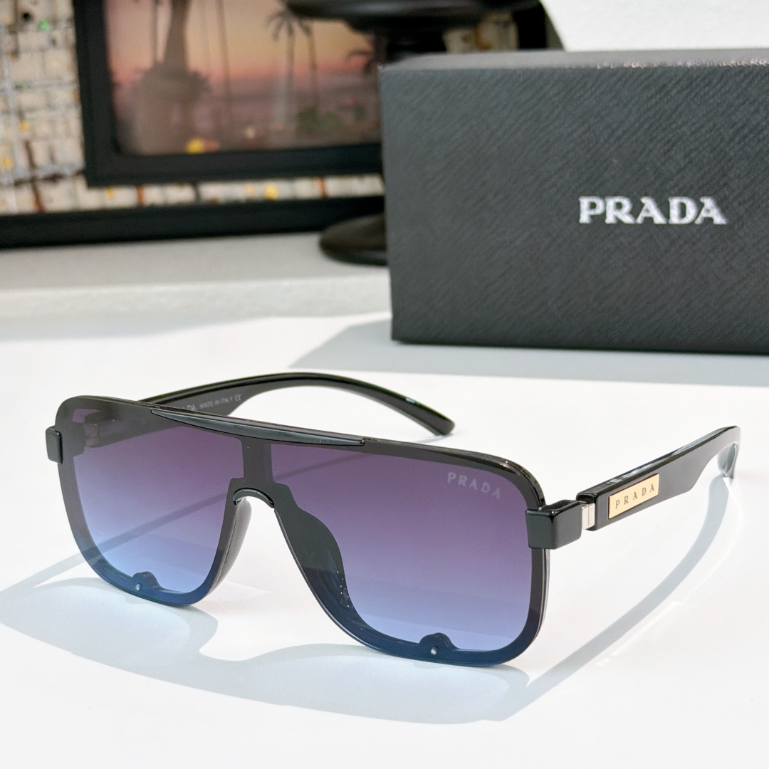 Prada PRAD*
