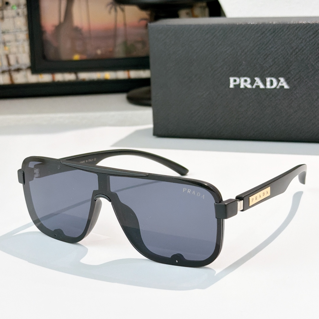 Prada PRAD*