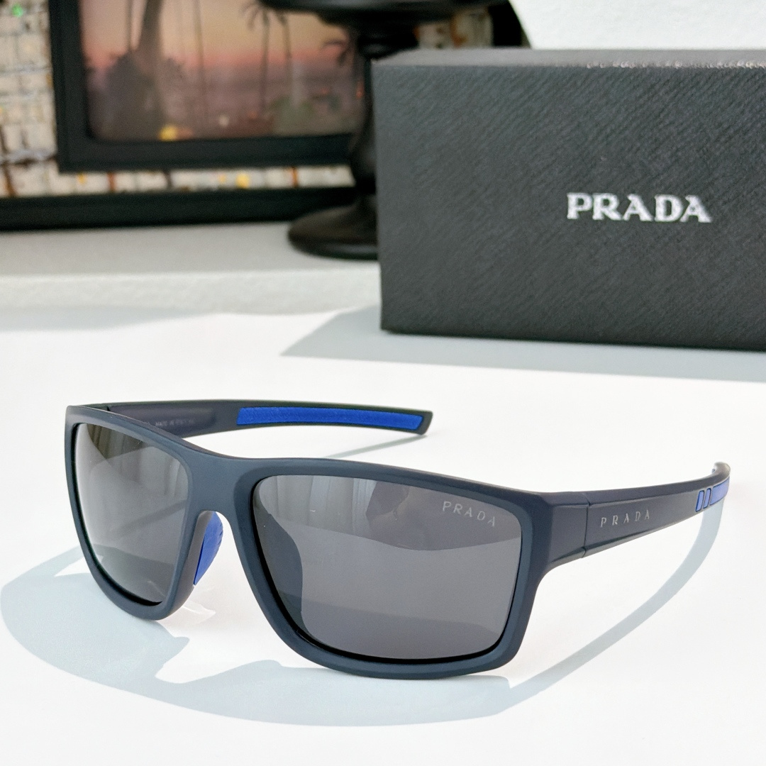 Prada PRAD*