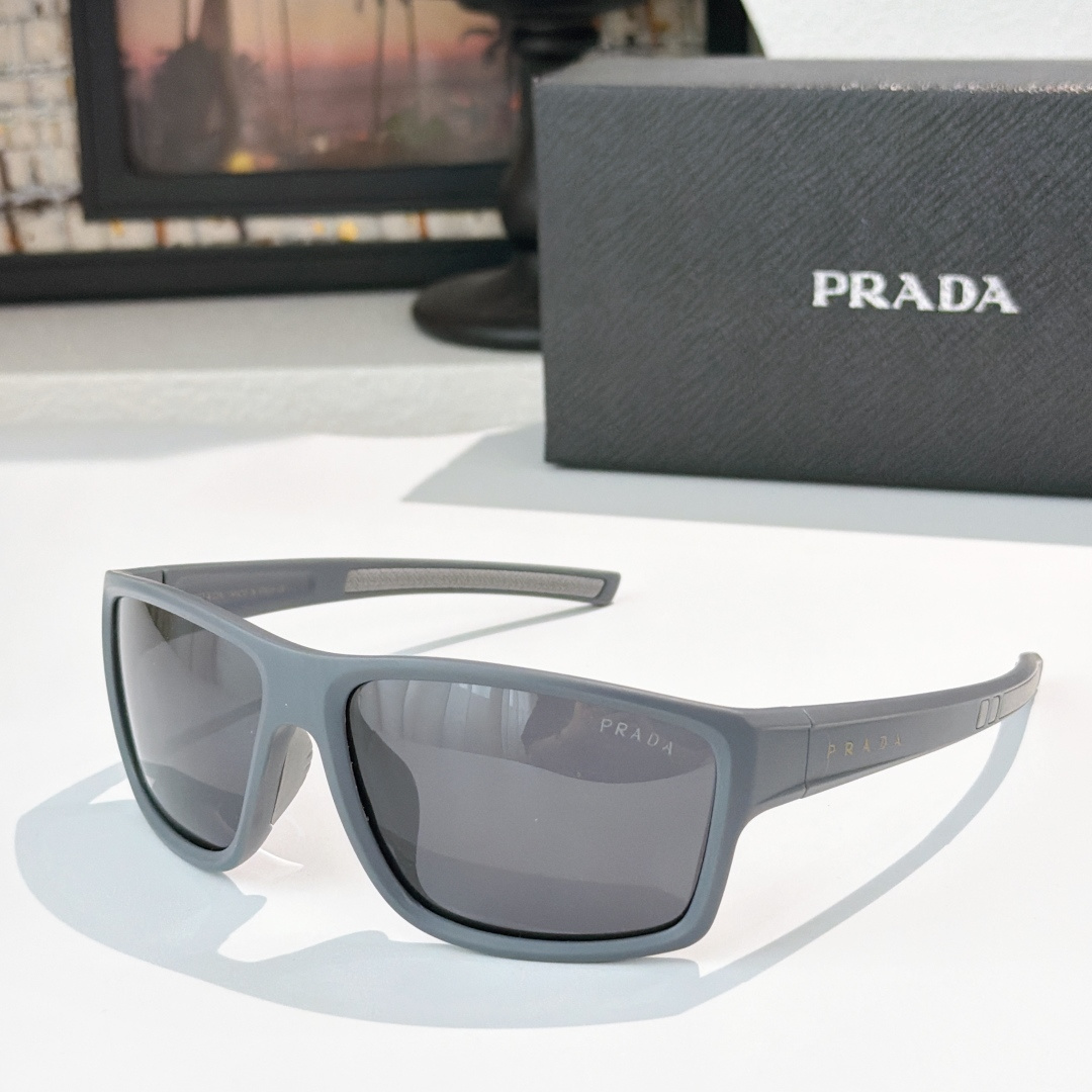 Prada PRAD*