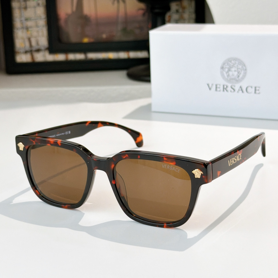 Versace VERSACE*