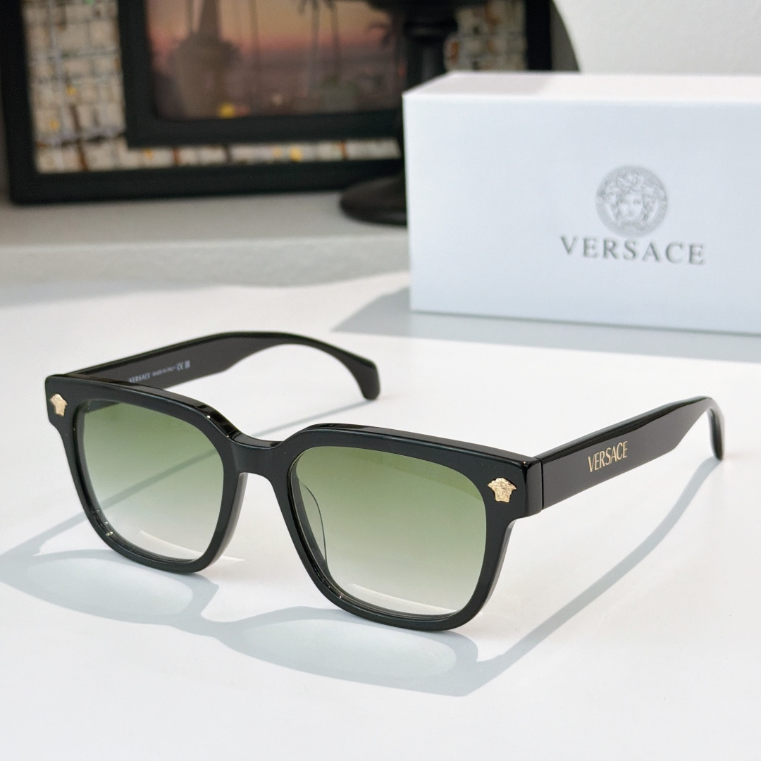 Versace VERSACE*