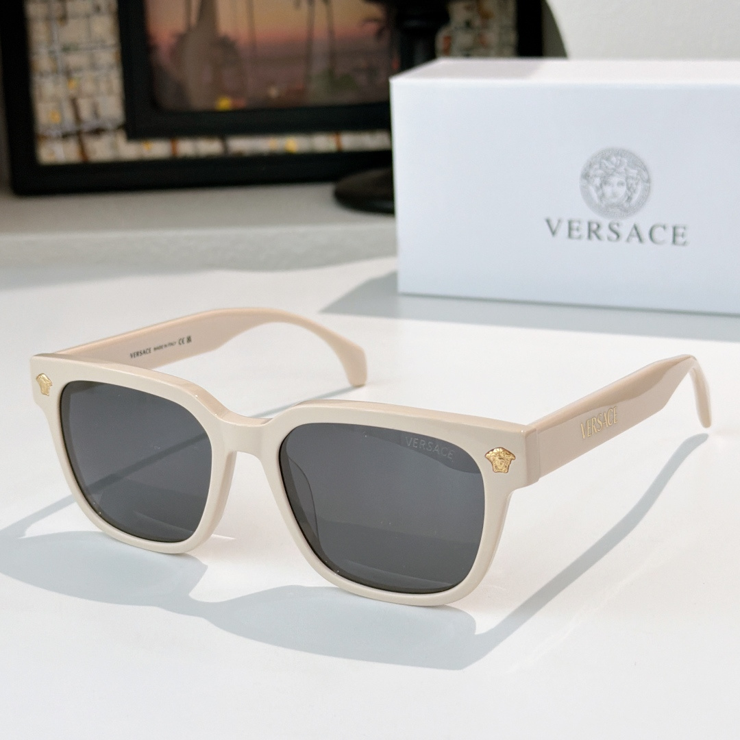 Versace VERSACE*