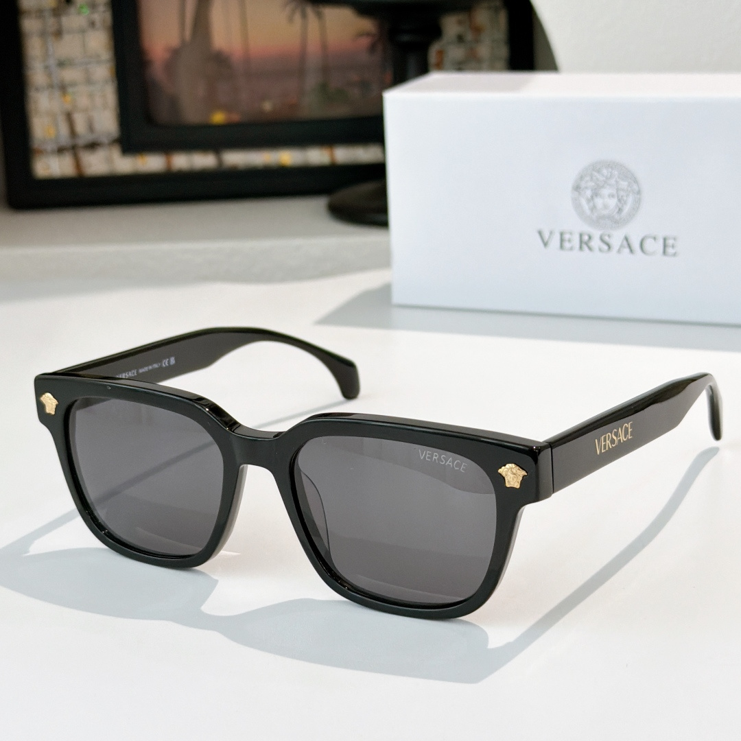 Versace VERSACE*