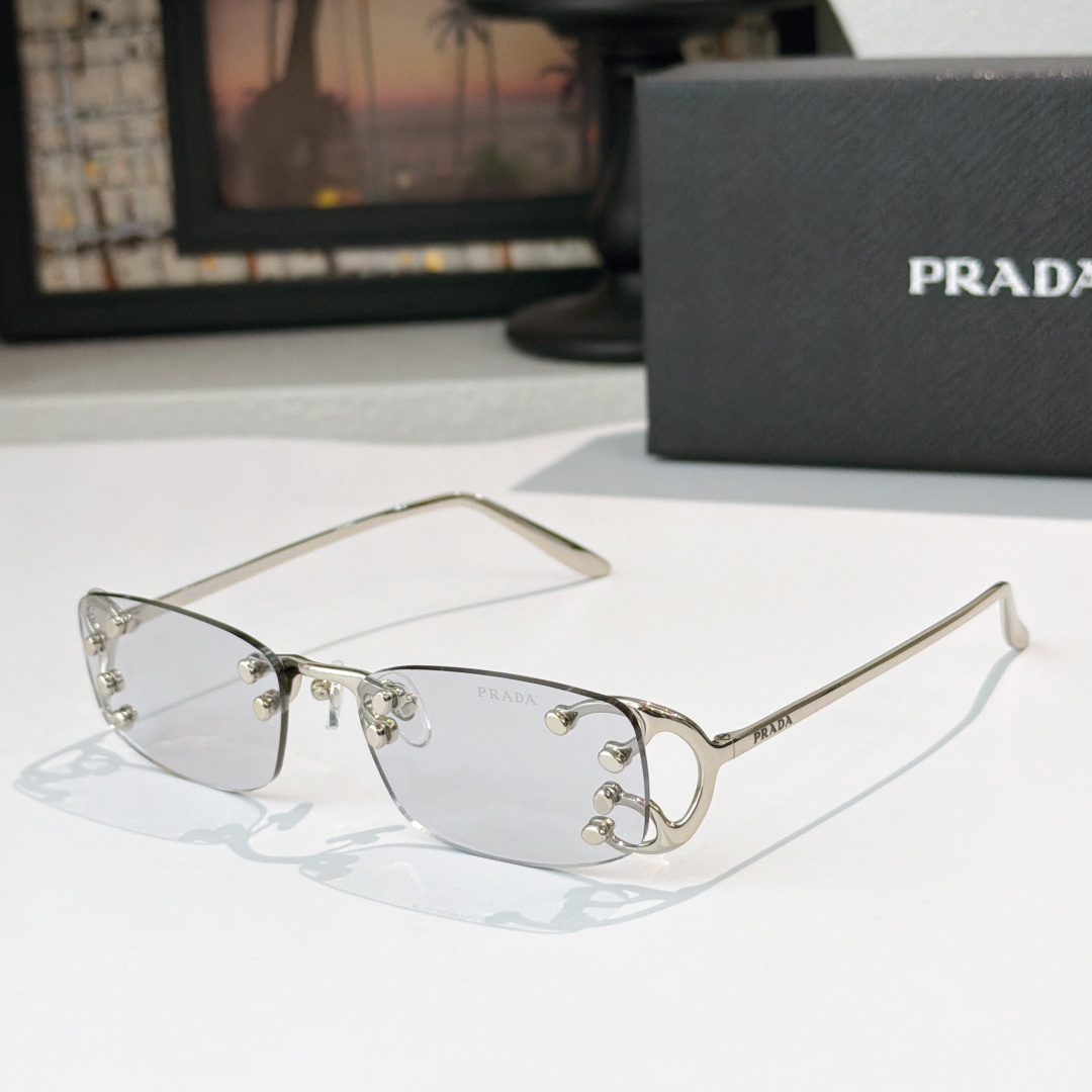 Prada PRAD*