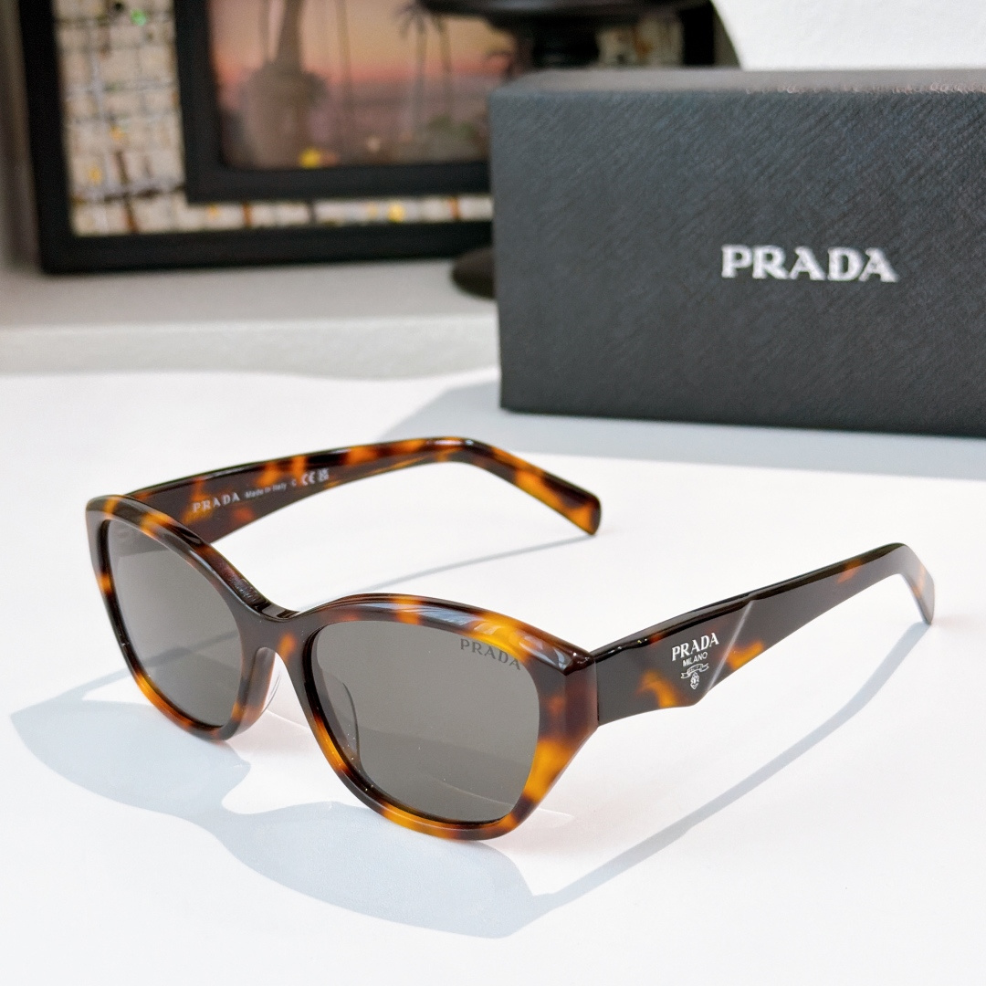 Prada PRAD*