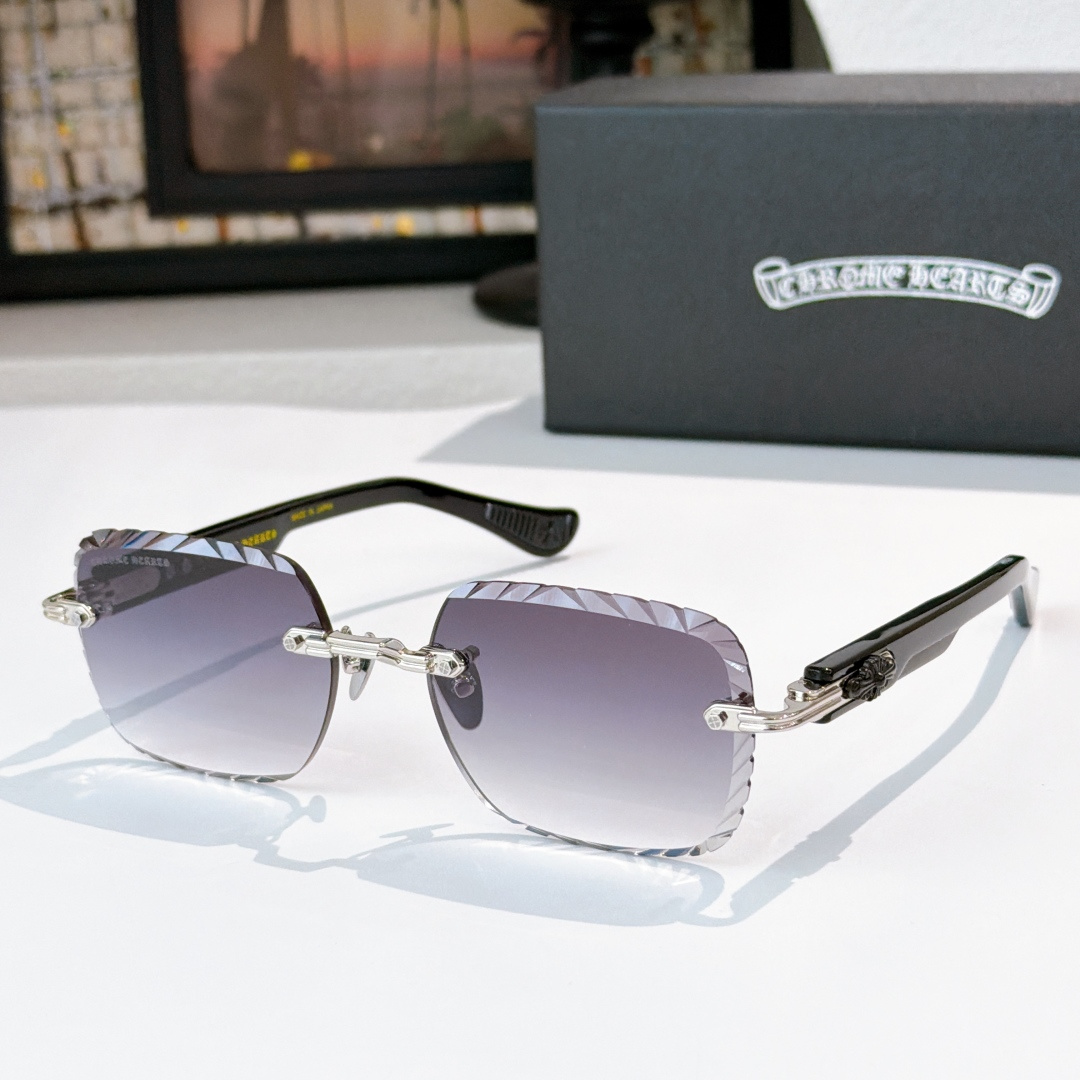 Chrome Hearts Chrome Heart*