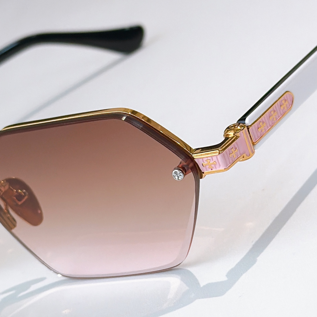 Chrome Hearts Chrome Heart*