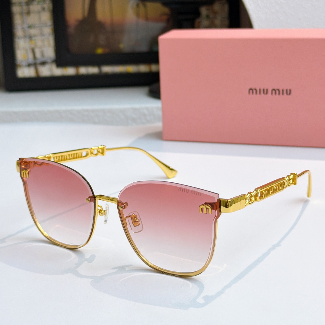 Miu Miu MIU M*