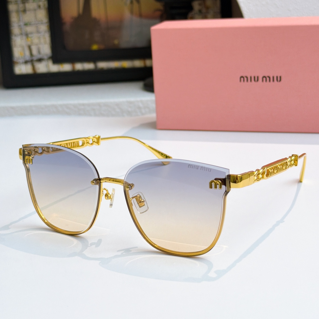 Miu Miu MIU M*