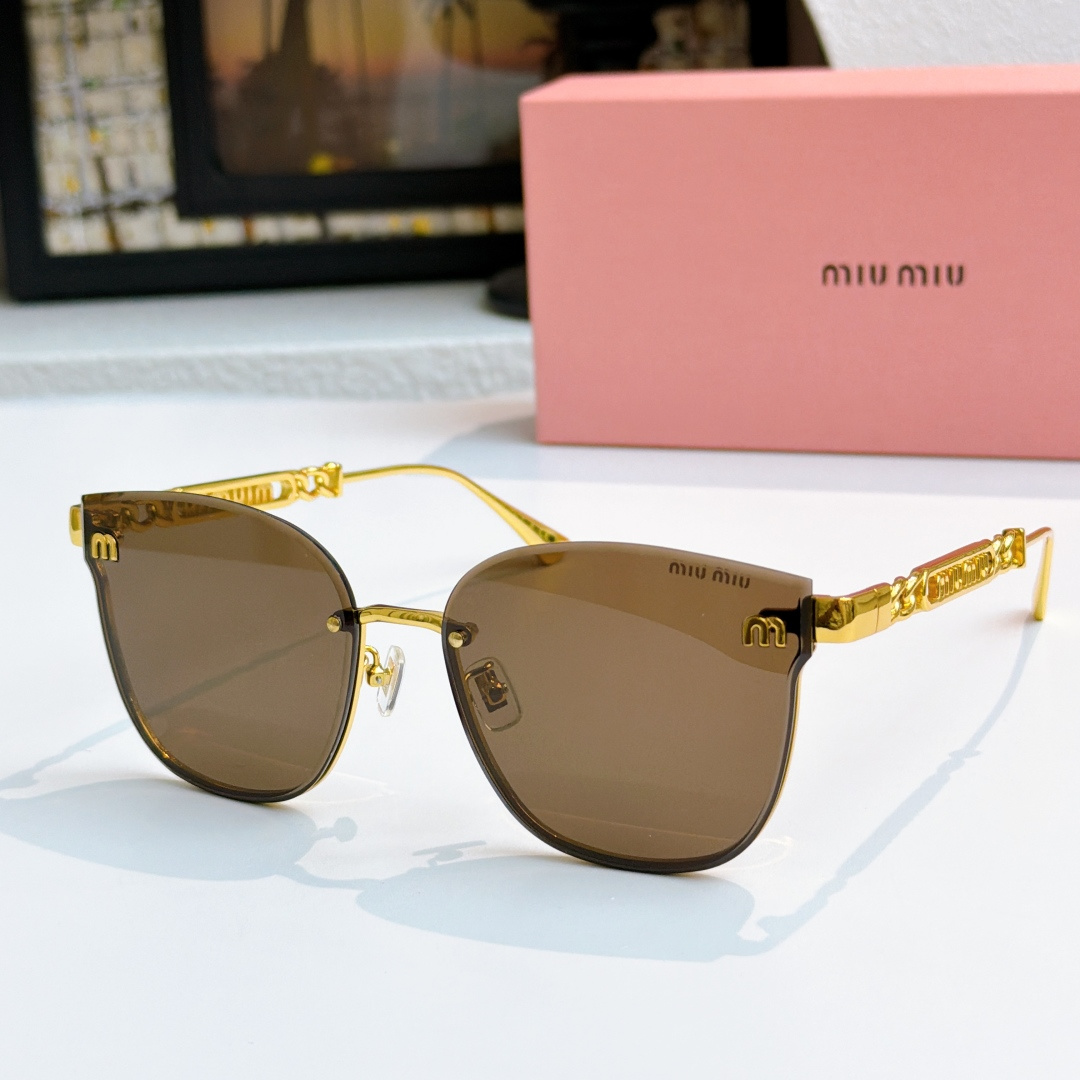 Miu Miu MIU M*