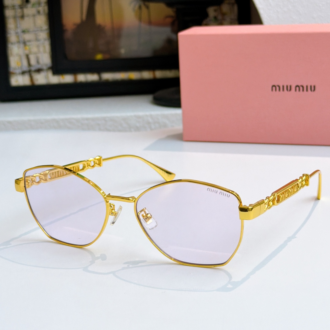 Miu Miu MIU M*