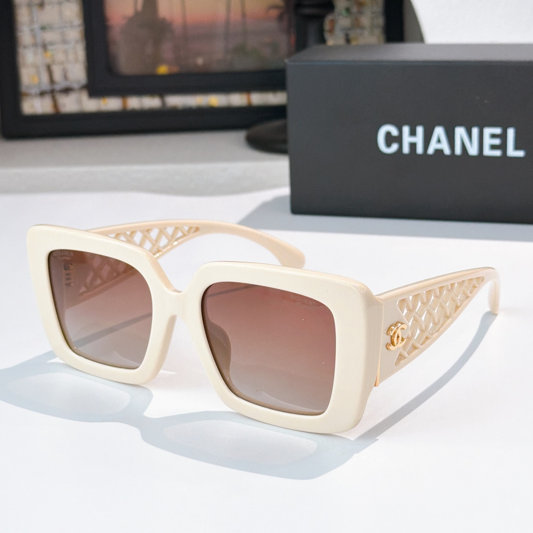 Chanel CHANE*