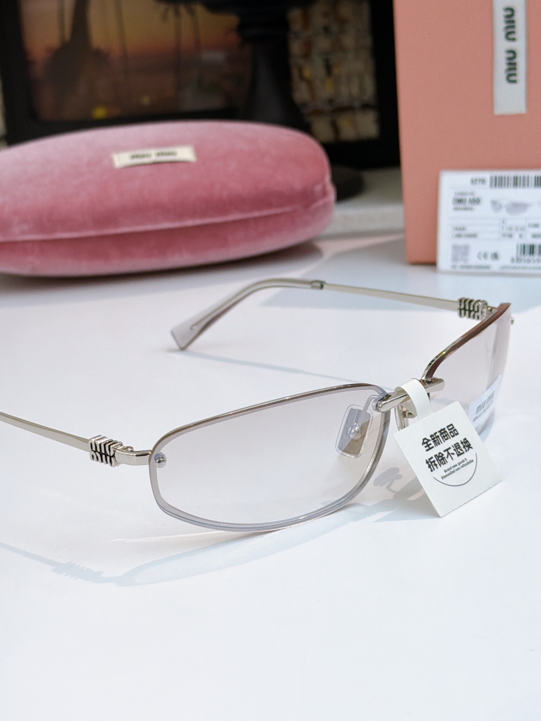 MIUMIU原版鼻托\nMODEL：SMUA50\nSIZE：69口15-130\n