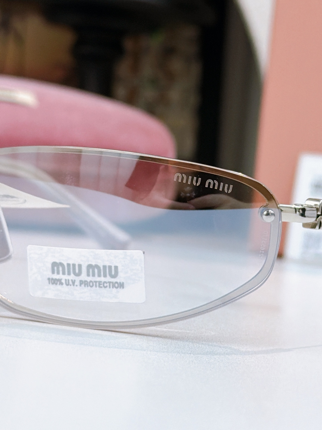 MIUMIU原版鼻托\nMODEL：SMUA50\nSIZE：69口15-130\n