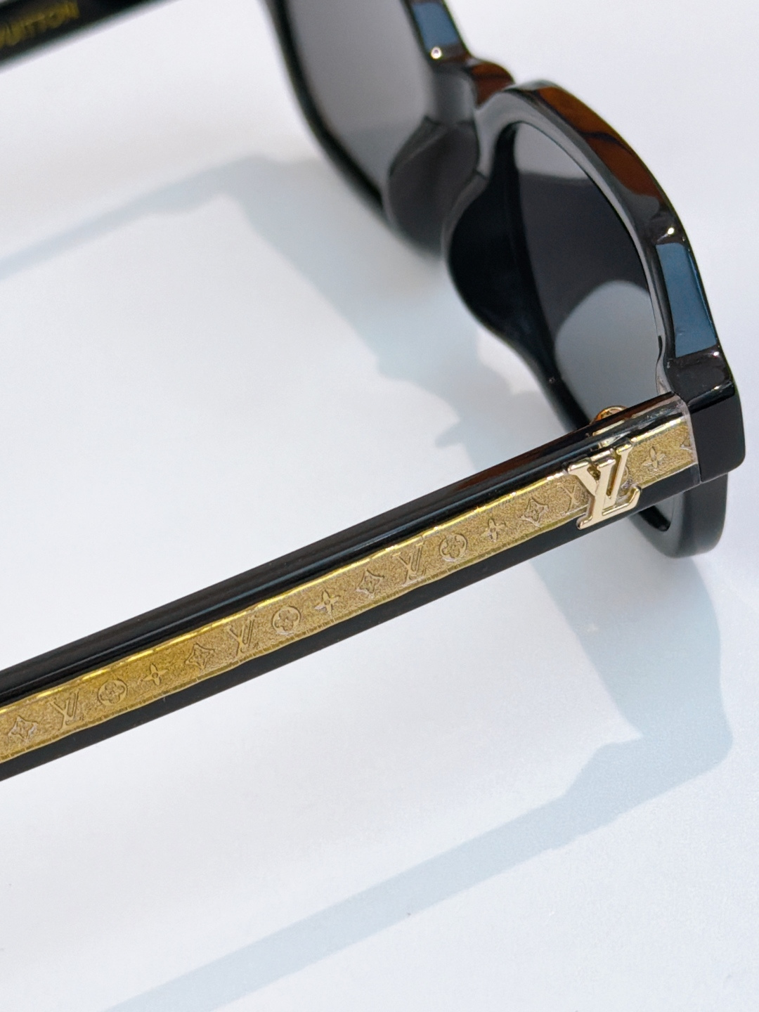 Originial quality刘亦菲F1观赛同款Louis Vuitto*MODEL：Z3178U 