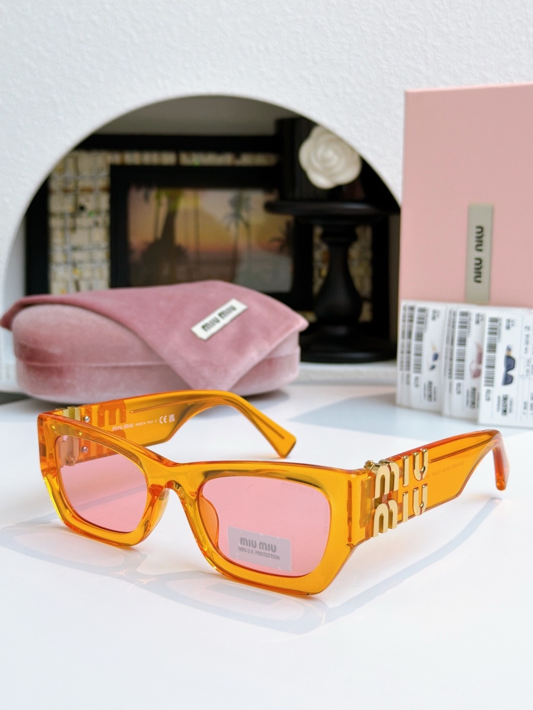 MiuMiu sunglasses辑
