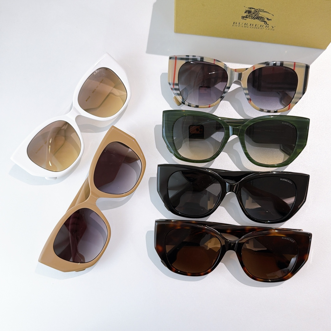BURBERRY MODEL：BE6020 Size：54口19 145 🔝🔝 